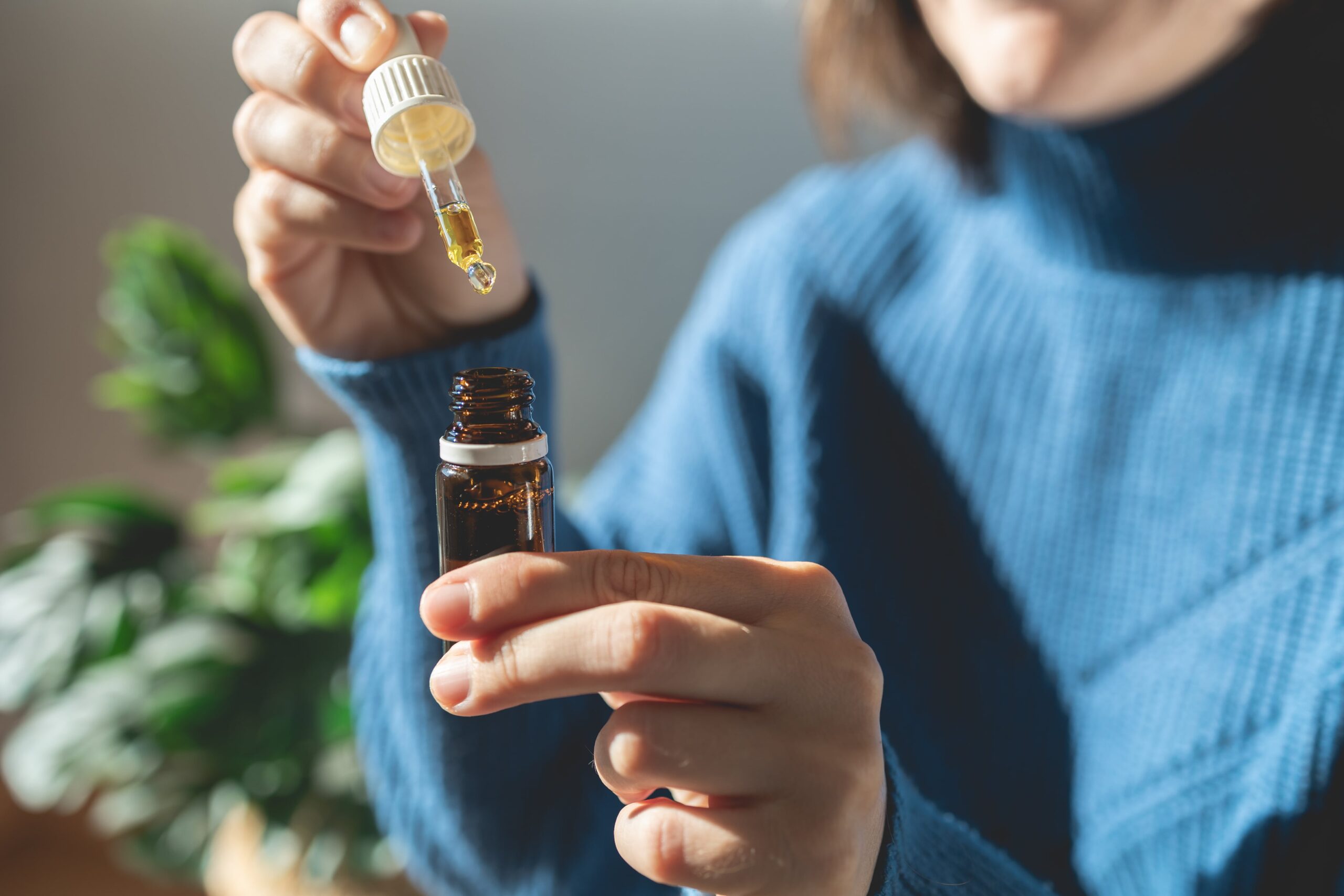 Finding Relief: Flavored CBD Oil for Chronic Pain Management