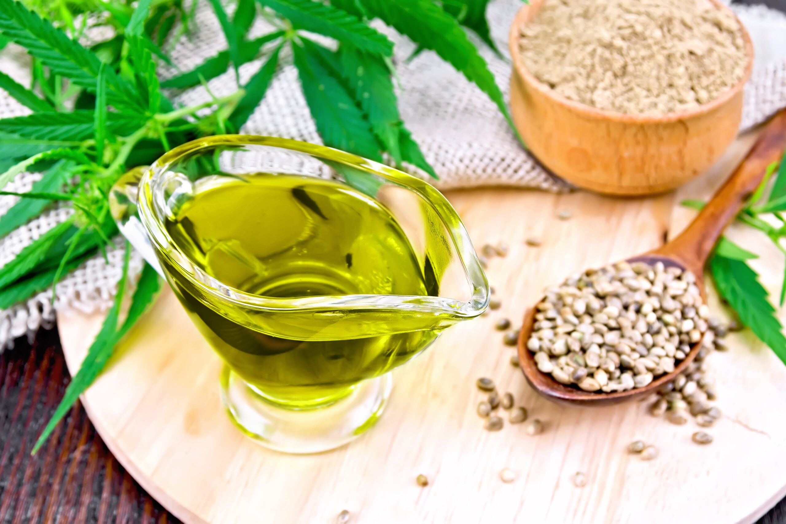 Hemp Oil vs CBD: Complete Breakdown of Key Differences