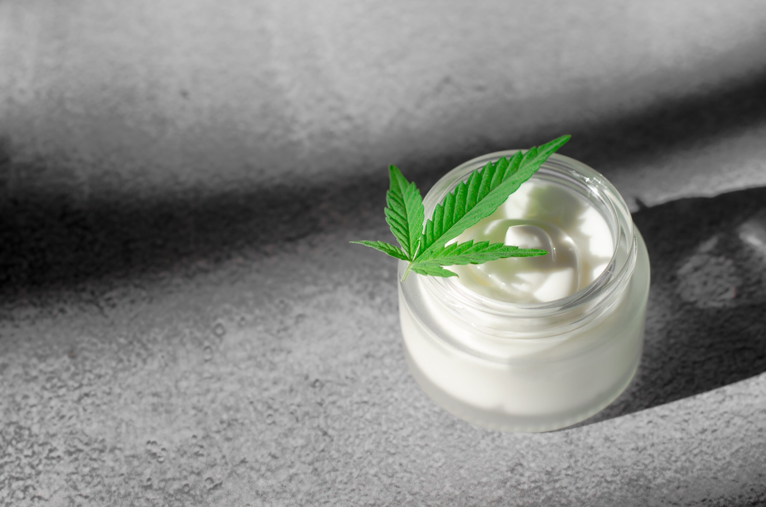 Cannabinoids Cream: Complete Guide to Benefits and Best Products